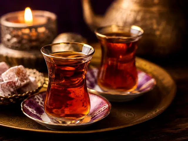 İnce belli bardakta çay ve lokum — Metrokent, Masaj Salonun